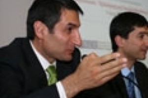 Գագիկ Արզումանյան. «Այո, հենց ճգնաժամի պայմաններում հասարակությունը պետք է 
իրեն զգա պահանջատեր»