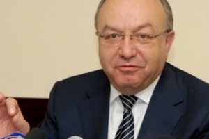 Syrian-Armenian Physicians Discuss Jobs with Health Minister
