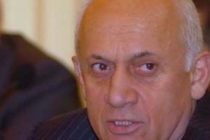 «Ժողովուրդ». Մհեր Սեդրակյանի գազալցակայանում հաճախորդներից հավելյալ 500 դրա՞մ են պահանջում
