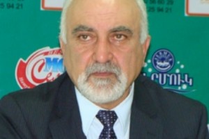 Presidential Candidate Paruyr Hayrikian Shot on Yerevan Street; In Intensive Care