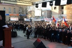 Buses Ferry Metsamor Nuclear Plant Workers to "Greet" Sargsyan
