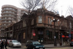Citizen Protest: Another Yerevan Landmark Threatened by Unregulated Construction