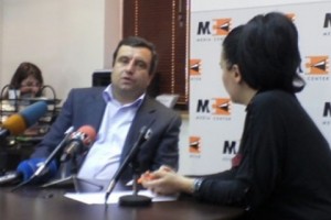 Эпосолог недоволен: ему не предоставляют эфир
