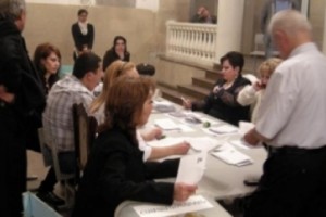 Наблюдатели продолжили посещение окружных избирательных комиссий