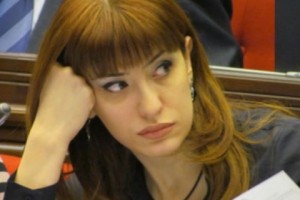 Наира Карапетян: "Истинный патриот не поведет народ на конфронтацию"