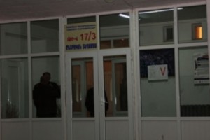 Video: Unaccredited Individuals Supervised  Operation of Two Artashat Polling Precints