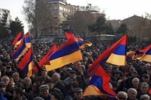 Стартовал митинг оппозиции