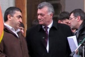 Raffi Hovannisian Meets with ARF, Sardarapat Representatives