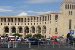 Բաց նամակ նախագահին. անհապաղ կասեցնել Կառավարական 2-րդ մասնաշենքի աճուրդի գործընթացը