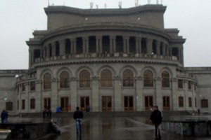 «Հայկական ժամանակ». օպերայից հեռու