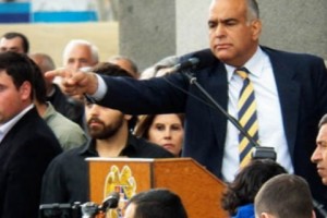 Hovannisian to Crowds: "We're now headed towards 26 Baghramyan"