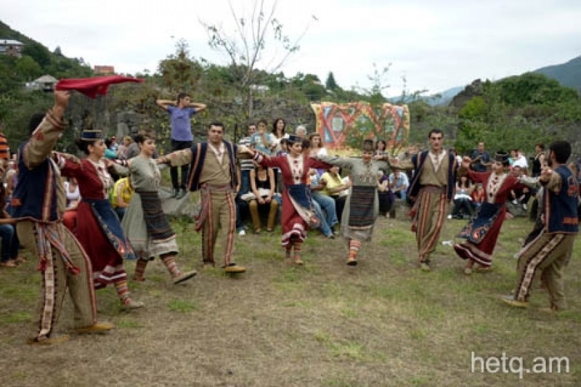 Open Air Festivities in Yerevan to Celebrate May 9
