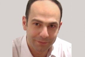 Ո՞վ է այս տիկնոջ հովանավորը