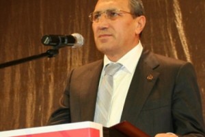 Sourik Khachatryan "Temporarily" Resigns as Syunik Governor