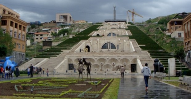 Yerevan's Cascade Area to Ban Vehicular Traffic During Daytime