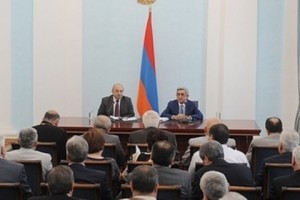 Նախագահ Սարգսյանը հանդիպել է Հանրային խորհրդի անդամներին