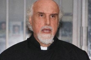 French Armenian Umbrella Group Expresses Support of Archbishop Zakarian