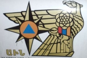 54-ամյա քաղաքացին՝ պատշգամբի լուսամուտի բազրիքին. փրկարարները կանխել են դժբախտ պատահարը
