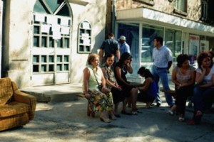 Komitas Residents Say “No” to High-Rise; Block Entrance to Courtyard