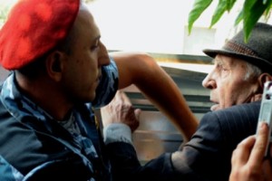 Police “Protect” Construction Site from Irate Neighbors