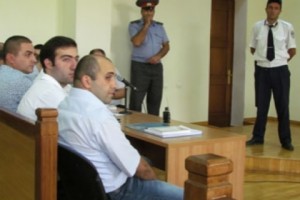 Մեղադրողը վերապատրաստման դասընթացի է, նրան փոխարինում է միանգամից 2 դատախազ