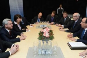 Սերժ Սարգսյանը հանդիպել է Ֆրանսիայի նախագահ Օլանդի հետ