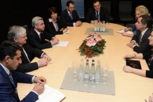 Սերժ Սարգսյանը հանդիպում է ունեցել ԵՄ եվրոպական տնտեսական և սոցիալական հանձնաժողովի նախագահ Անրի Մալոսի հետ