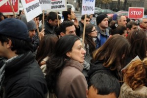 Արծվիկ Մինասյան. «Արդյո՞ք ազնիվ եք ձեր երեխաների առջև»