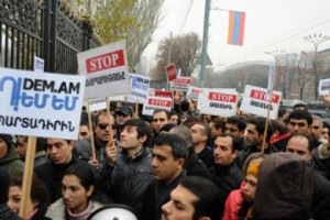 Protesters Oppose Launch of Mandatory Individual Pension System