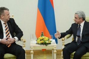 Նախագահին հավատարմագրերն է հանձնել Հայաստանում Ռումինիայի նորանշանակ դեսպանը