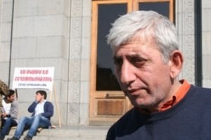 Շանթ Հարությունյանը մեկուսացված է արտաքին աշխարհից. չունի նաև զանգերի 
իրավունք