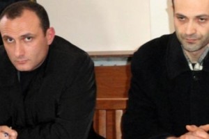 Նիստն ավարտվել է ժամը 18:00-ին, իսկ ամբաստանյալը դեռ դատարանում է