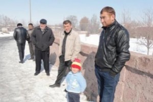 Если не будут выезжать на заработки, трудно придется и семьям, и общине