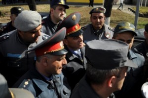 Столкновения напротив здания Минфина (видеоматериал)
