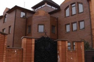 Former Ukrainian President Yanukovych’s Real Estate Holdings