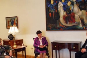 Foreign Minister Nalbandian Hosts Baroness Cox