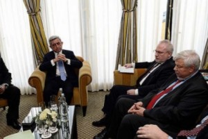 Sargsyan Meets Minsk Group Co-Chairs in Holland