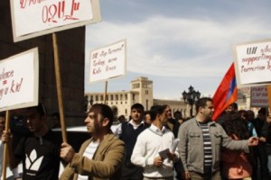 Yerevan Protest Calls on U.N. to Censure Turkey on Kesab