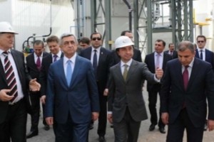 Սերժ Սարգսյանն այցելել է Արարատի ոսկու կորզման արդիականացման գործարան