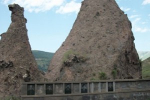 Ոչ մի զբոսաշրջիկ չի գիշերի գերեզմանոցի հարևանությամբ