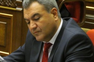 Կիպրոսյան ընկերության հայ բաժնետերերը և Իշխան Զաքարյանի կիսատ-պռատ բացահայտումները