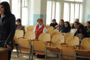 Երեխաների խնամակալության ինստիտուտն անկատար է. ո՞վ պետք է ապահովի մոր 
տեսակցությունը որդու հետ