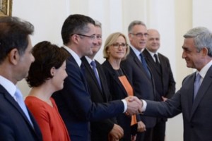Սերժ Սարգսյանն ընդունել է Ֆրանսիայի խորհրդարանականների պատվիրակությանը