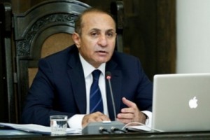 Հովիկ Աբրահամյանը «Շրջանառության հարկի մասին» օրենքում խնդրահարույց կետեր է գտել