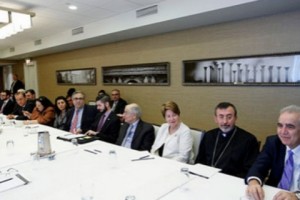 &quot;Invest in Armenia and Make Money&quot;, Armenian PM Guarantees Washington DC Community Reps