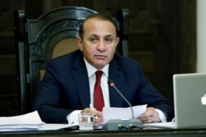 Armenian PM - Changes to Maternity Leave Law Must Not Harm Working Moms