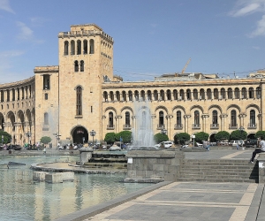Խորհրդահայ ինքնություն եւ մշակութային ներկայացում