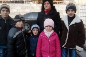 Мать пятерых несовершеннолетних детей пришла поддержать Айка Кюрегяна