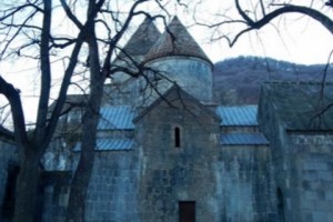 «Ավելի լավ է մեր պատմամշակութային հուշարձանները չվերականգնվեն, եթե փլման եզրին չեն` 
բնական ծերանան»