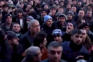 Гюмрийцы требуют генпрокурора. Они не получили ответ на свое 

требование